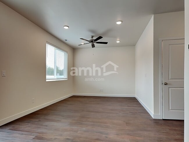 Photo - 7636 Verona Lp SW