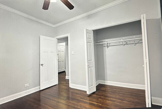 Photo - 6118 N Winthrop Ave