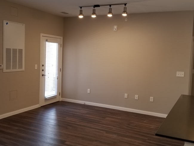 Avanti East Apartments