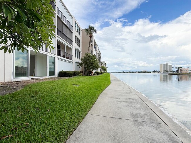 Photo - 7625 Sun Island Dr S Unit 101
