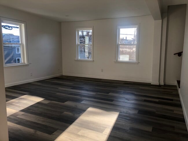 Photo - 57 Bloomingdale St Unit 1