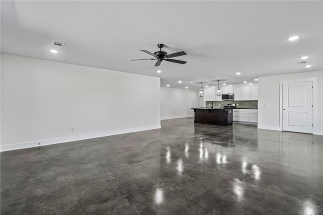 Photo - 86 Watson Ln