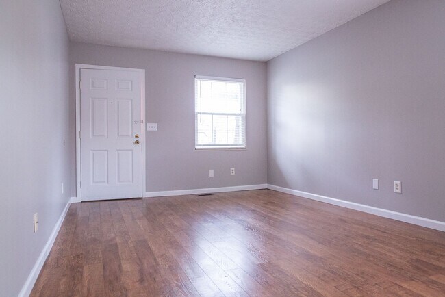 Photo - Rental - 4858 Lady Jane Avenue