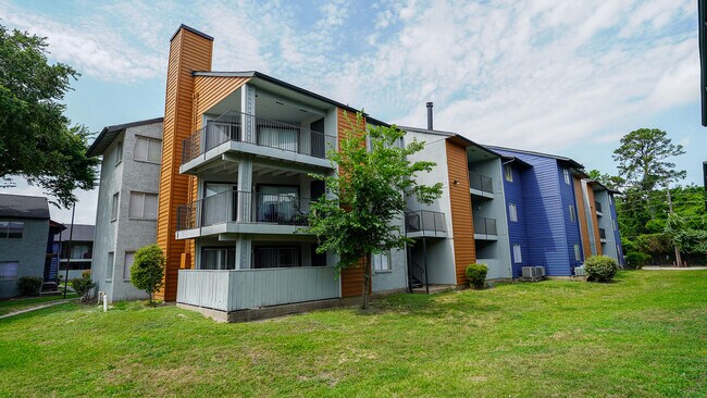 Trenton Place - Trenton Place Apartments