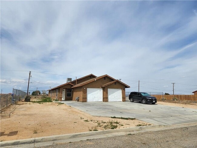 Building Photo - 7641 Walpole Ave Unit B Rental