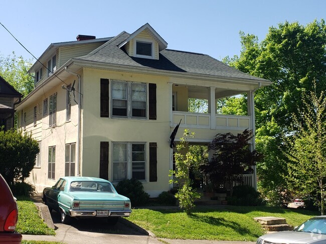 Building Photo - 325 N Lorimier St Unit 325 N. Lorimier Rental