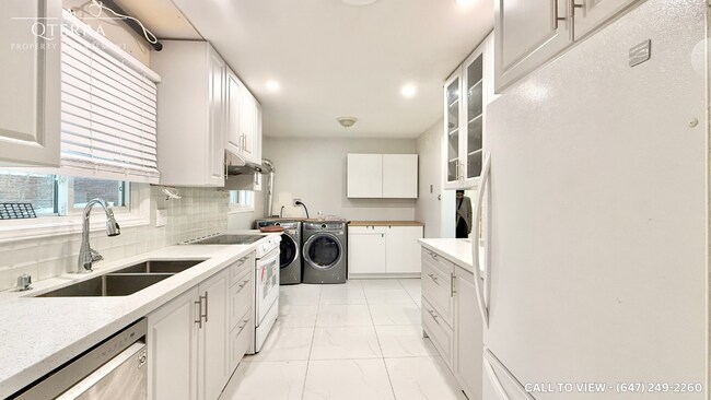 Photo - 74 Cassander Cres