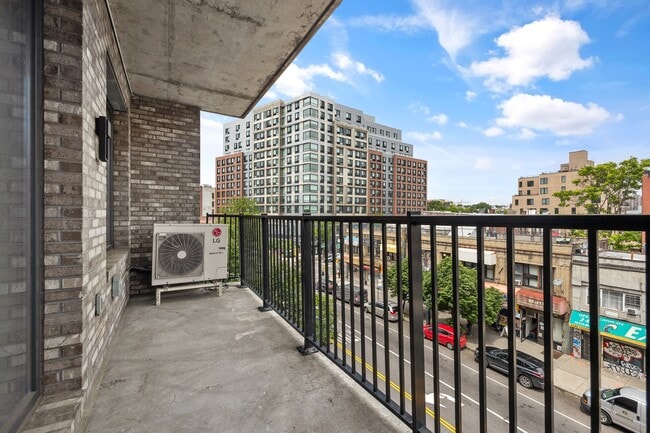 815-823 Flatbush Ave
