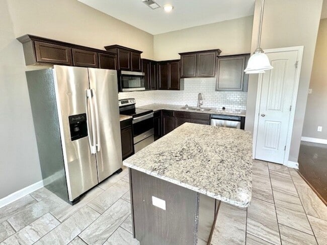 Photo - DarwoodDrive6283 Unit 1