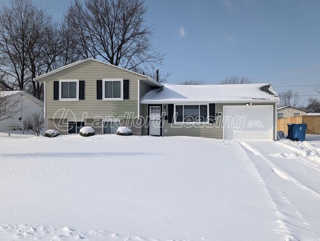 Building Photo - Updated 3-Bedroom Split-Level with Open Kitchen & Finished Lower Level