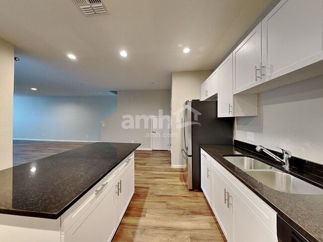 Photo - 20759 W Maiden Ln