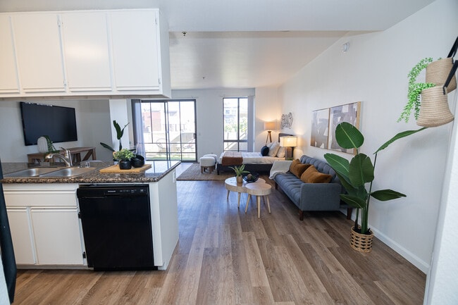 Photo - Horton 4th Avenue