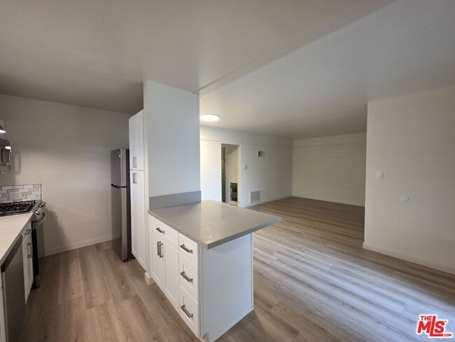 Photo - 11021 Missouri Ave Unidad 11041-1