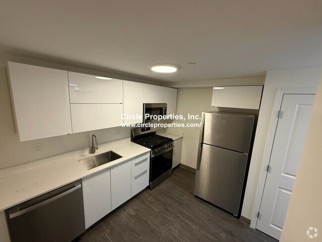 Building Photo - 10 Darling St Unit #2 Rental