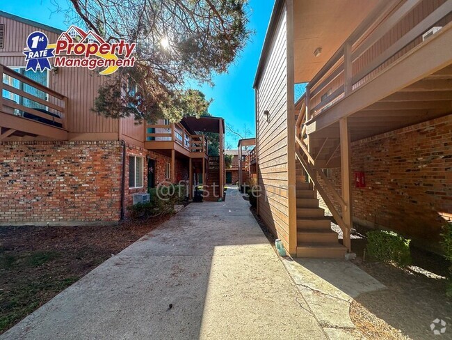 Building Photo - 4121 W Dorian St Rental