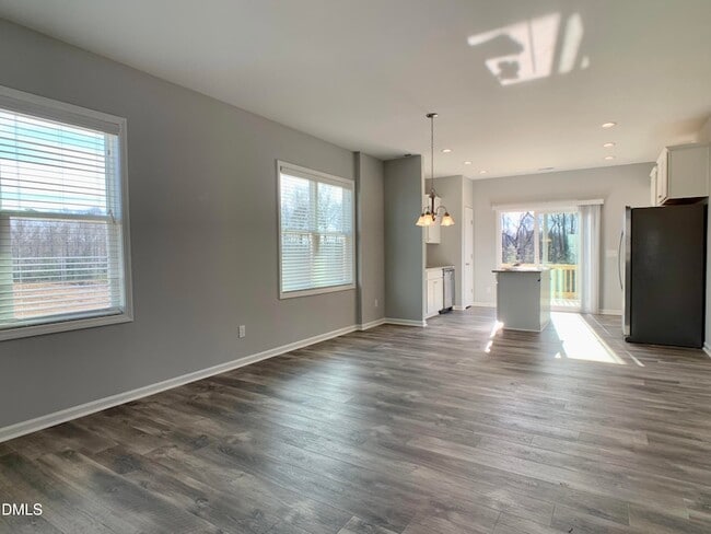 Photo - 130 Henhouse Ct