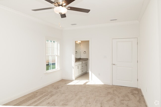 3BR, 3BA -1,890 SF Primary Bedroom
