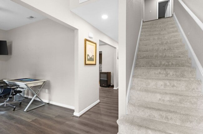 Photo - 4 Bed 2.5 Bath