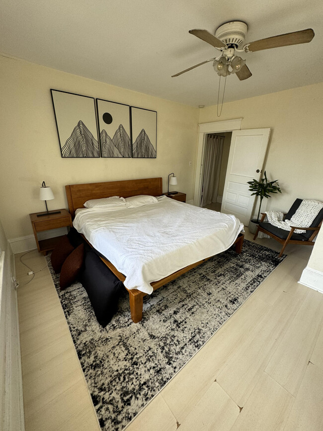 Photo - 215 S Howard Ave Unit C