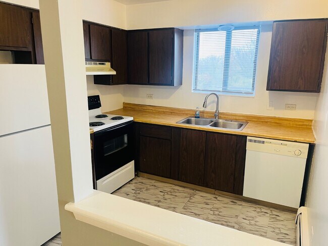 Photo - 4561 Heartland Dr