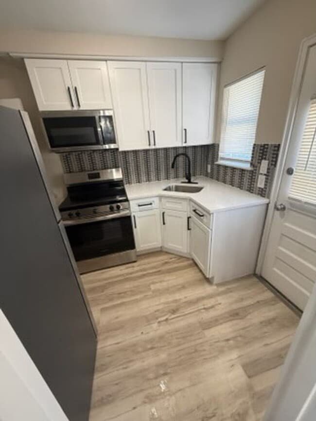 Photo - Updated 2-Bedroom Townhouse Near Mott Park