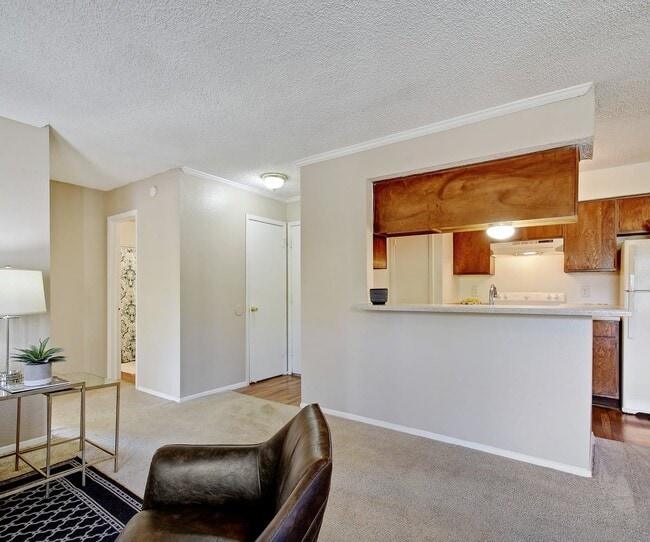 Photo - Silver Oaks Apartments