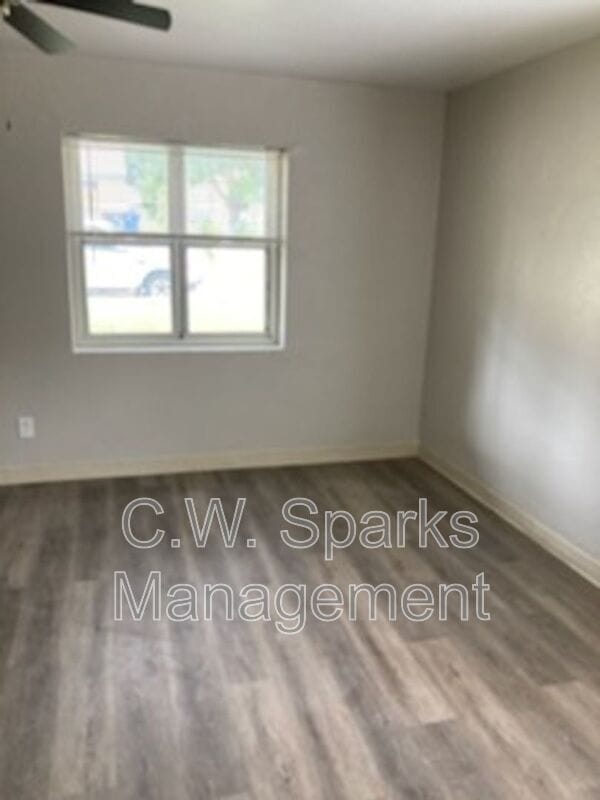 Photo - 3923 Dismount St