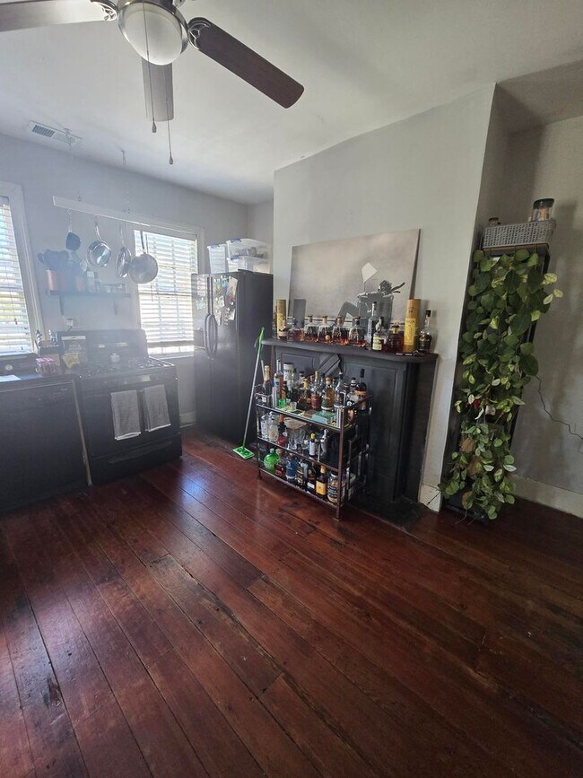 Photo - 43 Vanderhorst St Unit C