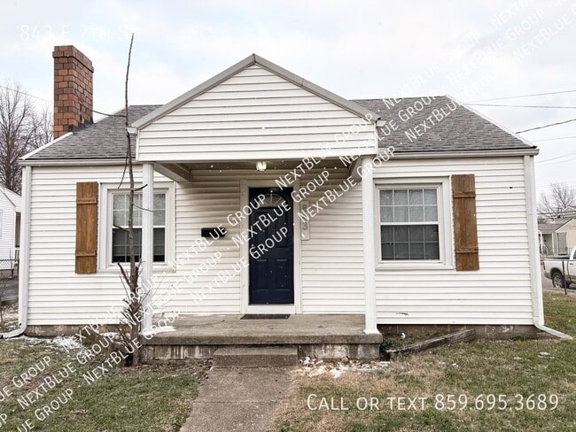 Building Photo - 843 E 7th St