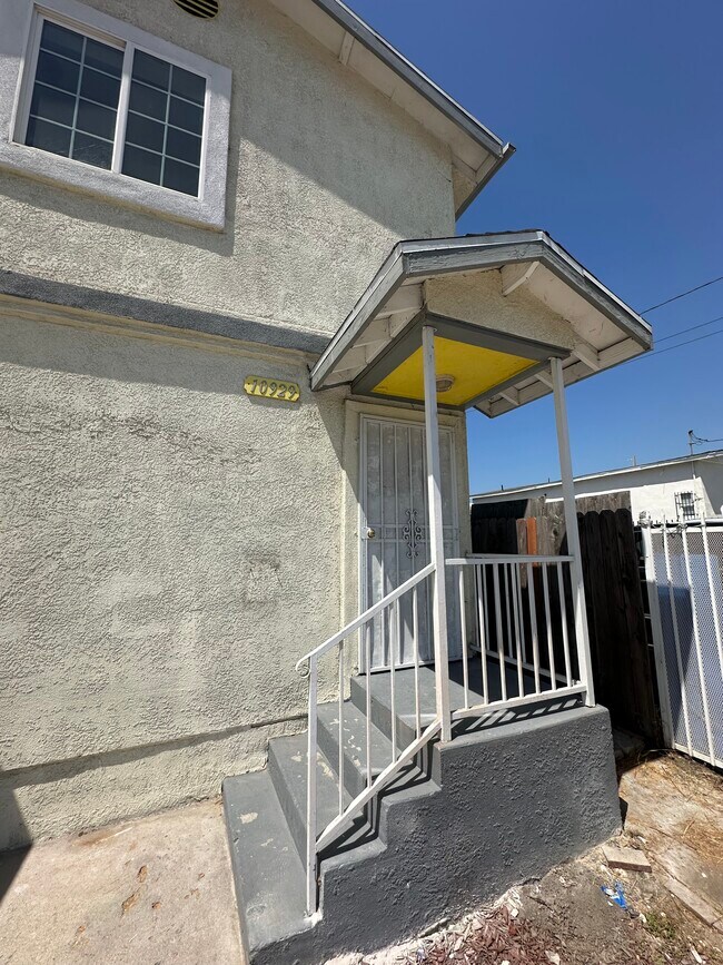 10929 Compton Ave