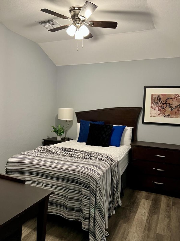 Photo - 4718 Dorchester Heights Ln