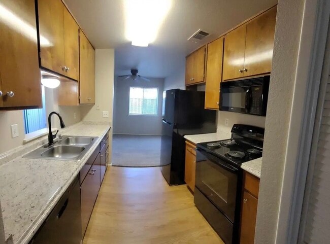1 Br 1 Bath Kitchen - Northwood Place Apartments