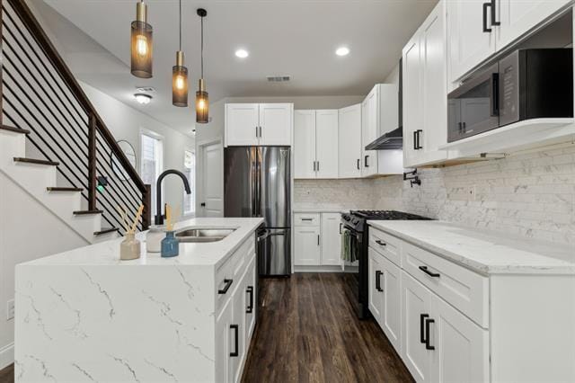 Photo - 2224 Dyson St