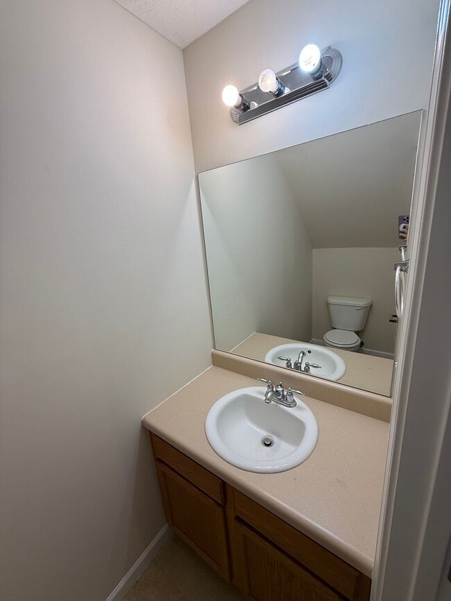 Photo - Spacious 4 bedroom 2.5 bath home in North Knoxville