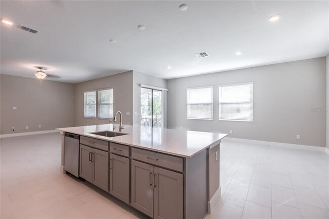 Photo - 7714 S Faul St