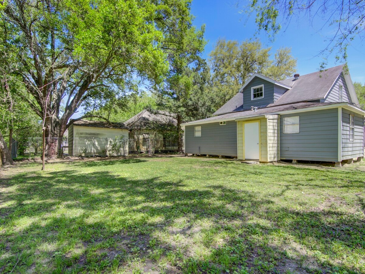 Photo - 313 N Beauregard St
