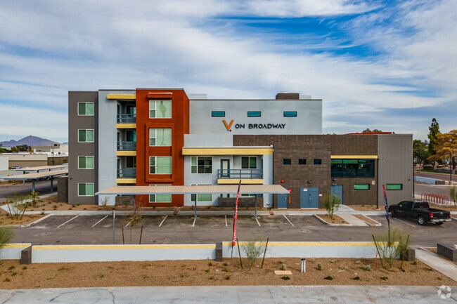 Photo - V on Broadway