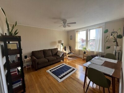 Building Photo - 11 Symphony Rd Rental