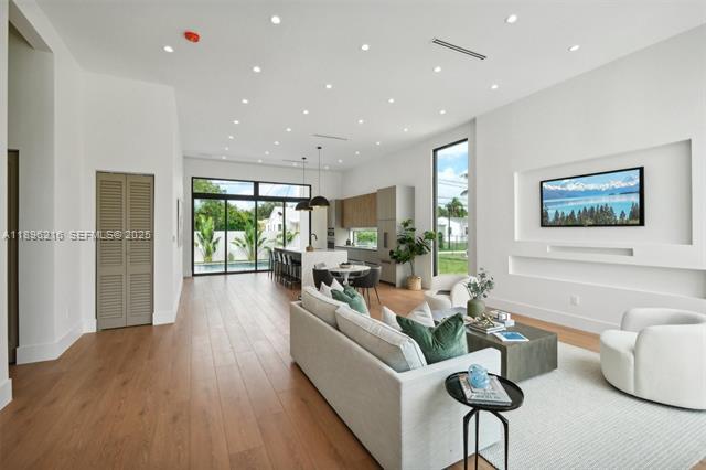 Photo - 510 NW 50th St