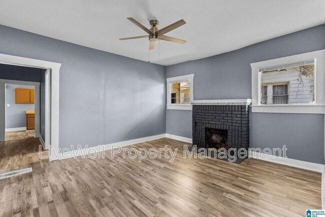 Photo - 1621 2nd Ct W