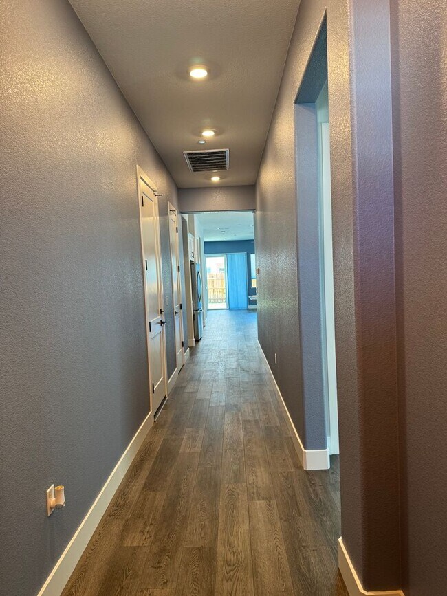 New build with solar and landscaped backyard Rental House Rental in