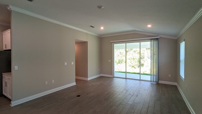 Photo - 106 Zancara St