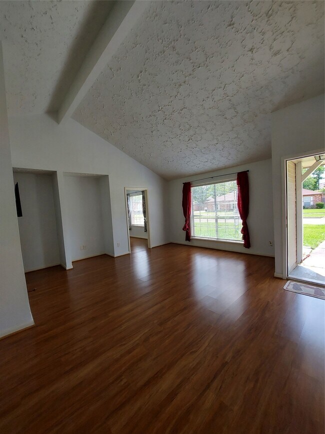 Photo - 3807 Quiet Pl Dr