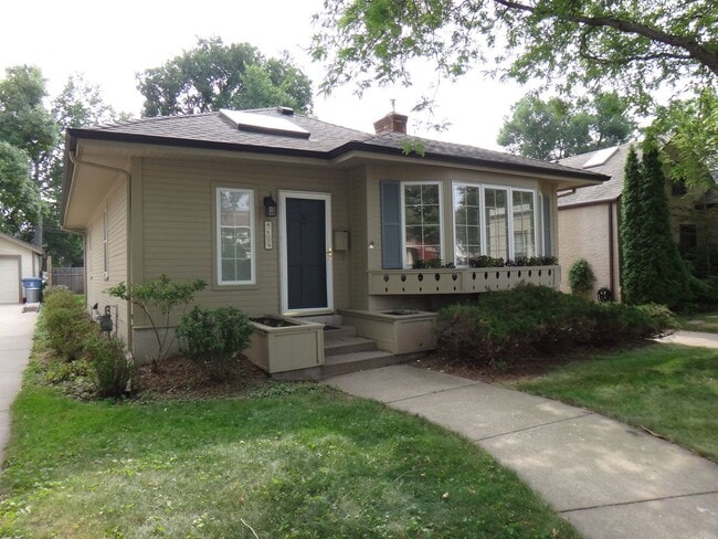 Photo - 3br/2ba Linden Hills Charmer - Great Location, Professional Management!