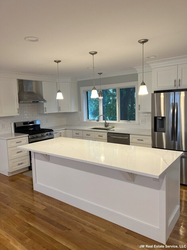 Photo - 30 Town Hill St