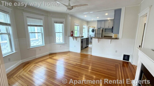 Photo - 9 Ashland St Unit #3