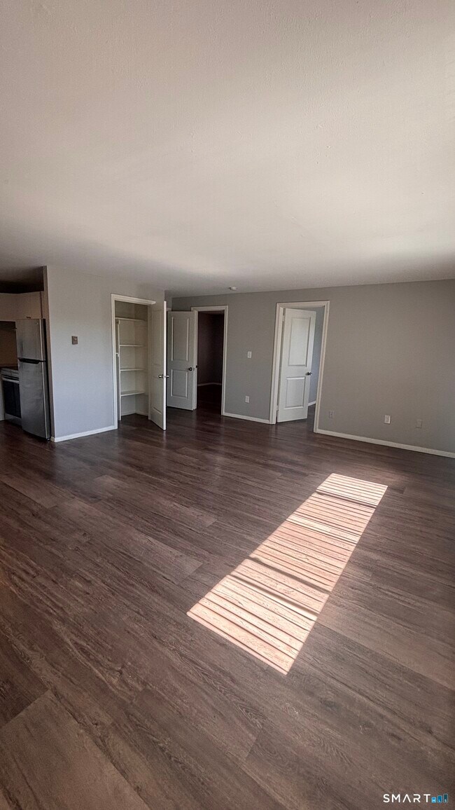 931 W Main St Unit 939-2B