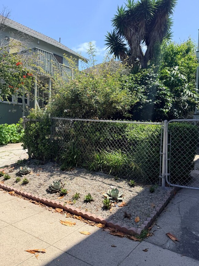 Photo - 817 52nd St Unidad C