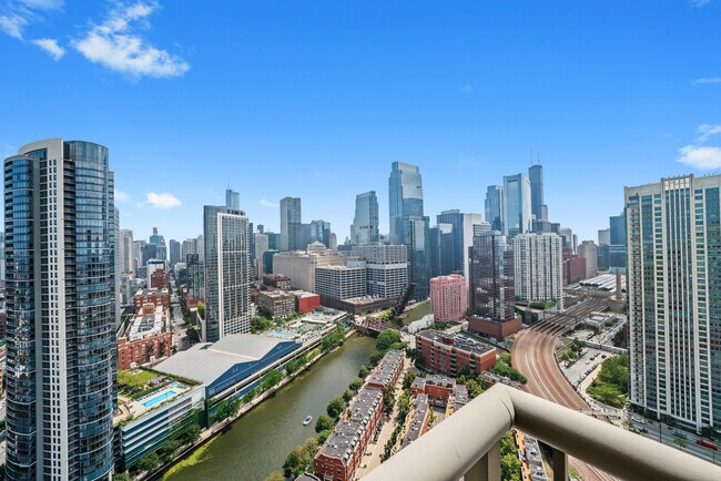 Photo - 501 N Clinton St Unit 3203