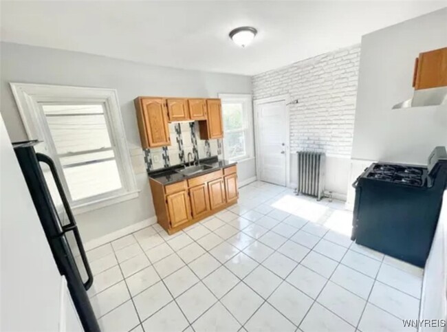 Photo - 302 Lafayette Ave Apartment